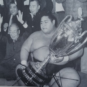 高砂部屋伝統の四股名 小錦 八十吉② 高砂雑話 その30 | 朝乃山後援会